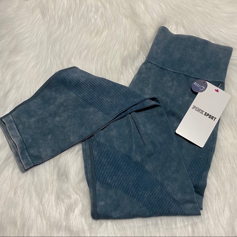 NWT Victoria’s Secret PINK Seamless Leggings